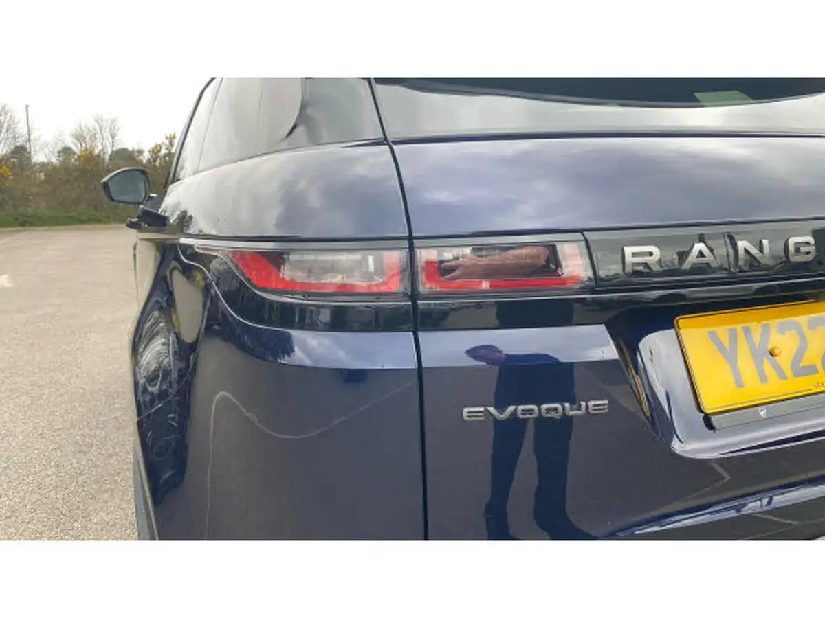 2022-land-rover-range-rover-evoque-20-d200-r-dynamic-s-big-18