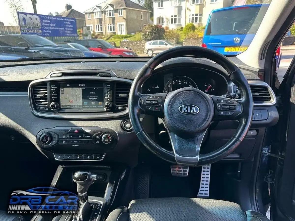 2017-kia-sorento-22-crdi-kx-4-big-13