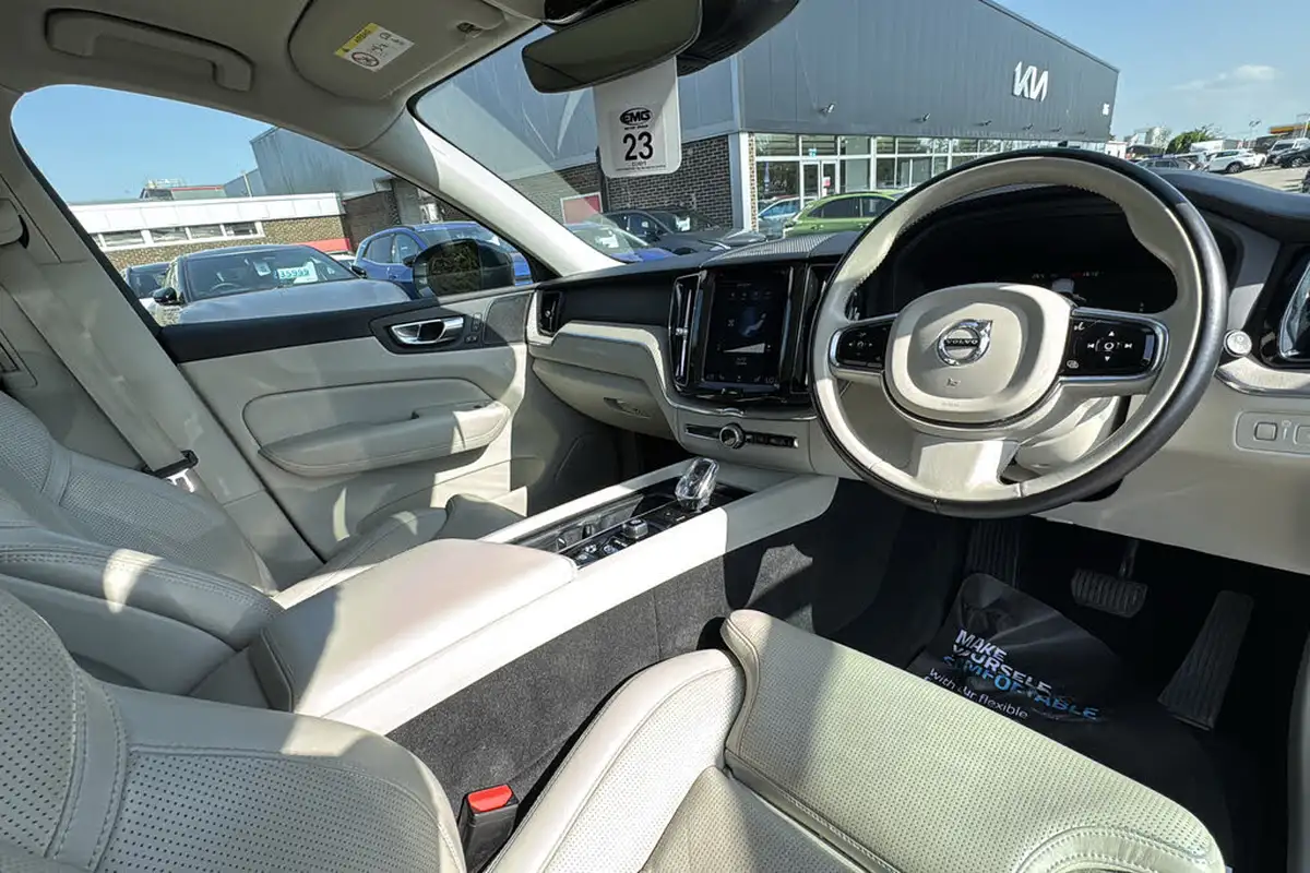 2020-volvo-xc60-20-t8-inscription-pro-big-8