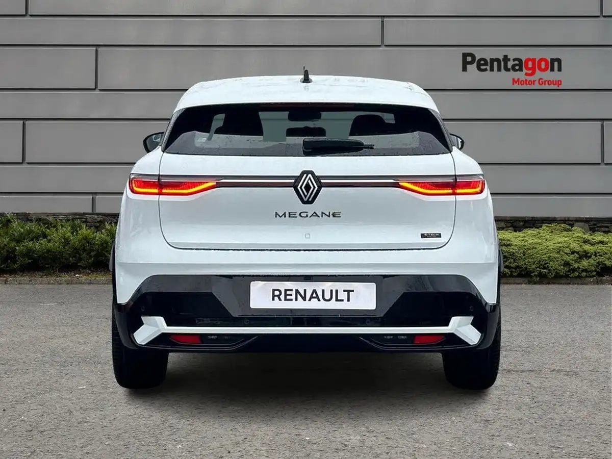 2025-renault-megane-e-tech-e-evolution-big-13