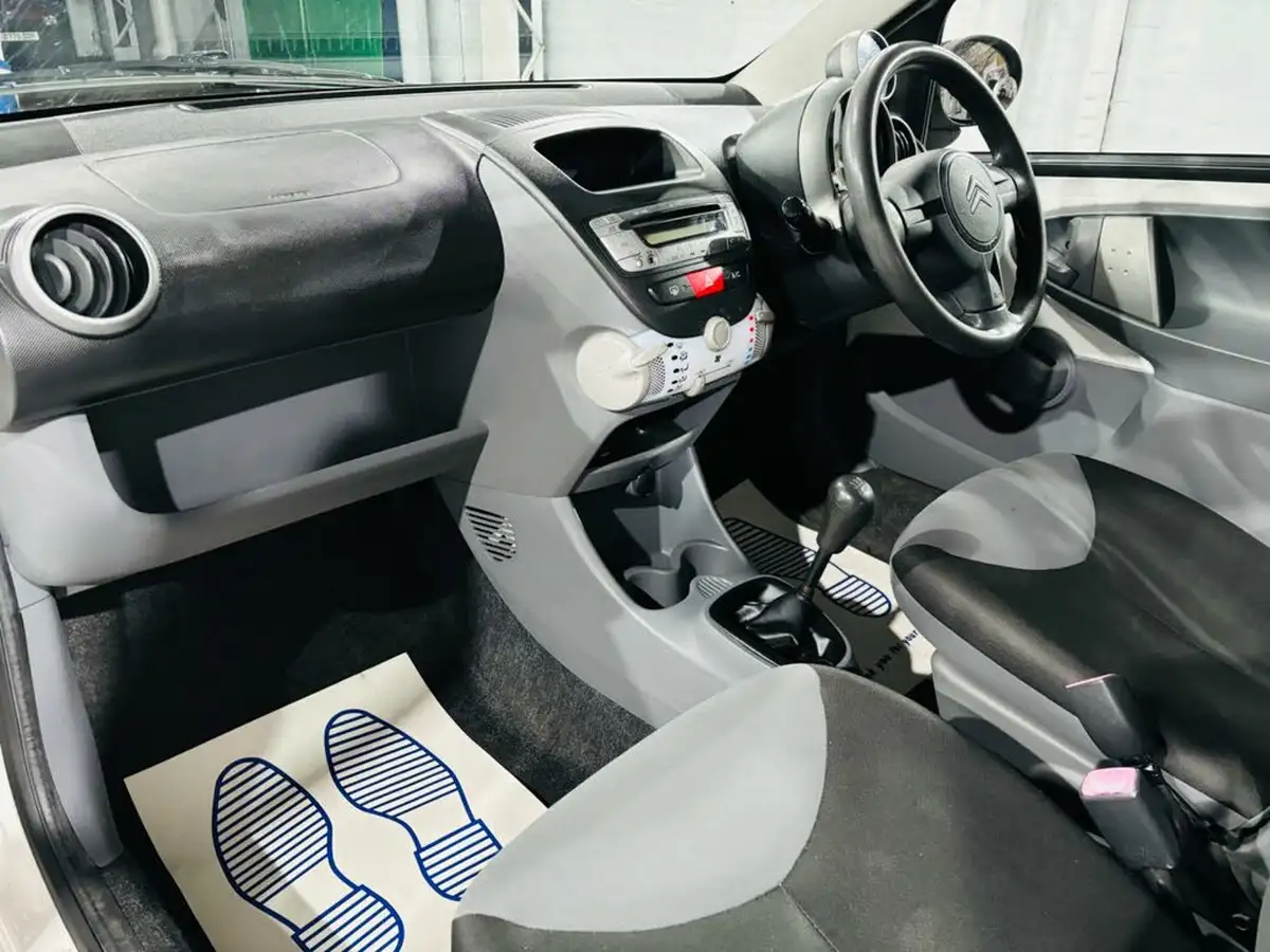 2009-citroen-c1-10-splash-3d-big-12