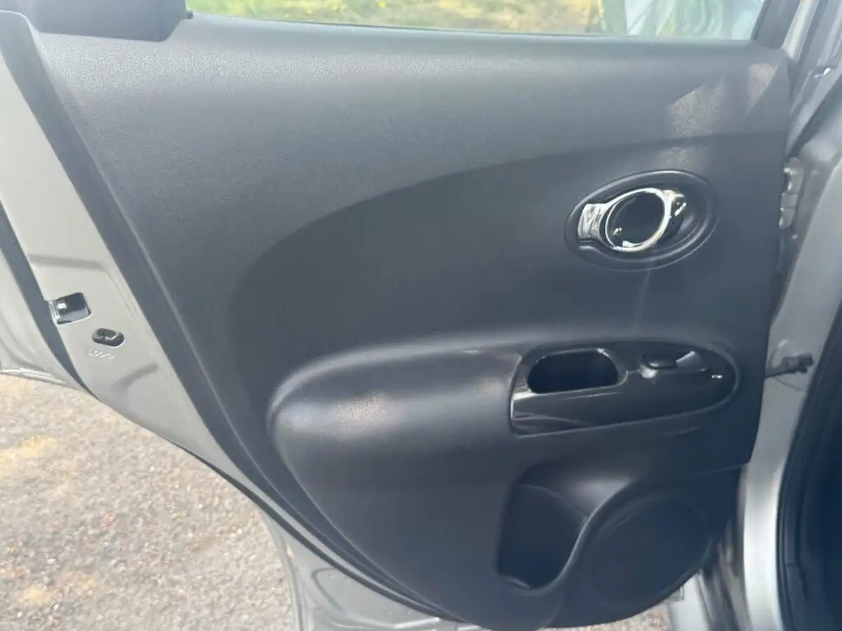 2015-nissan-juke-12-tekna-big-27