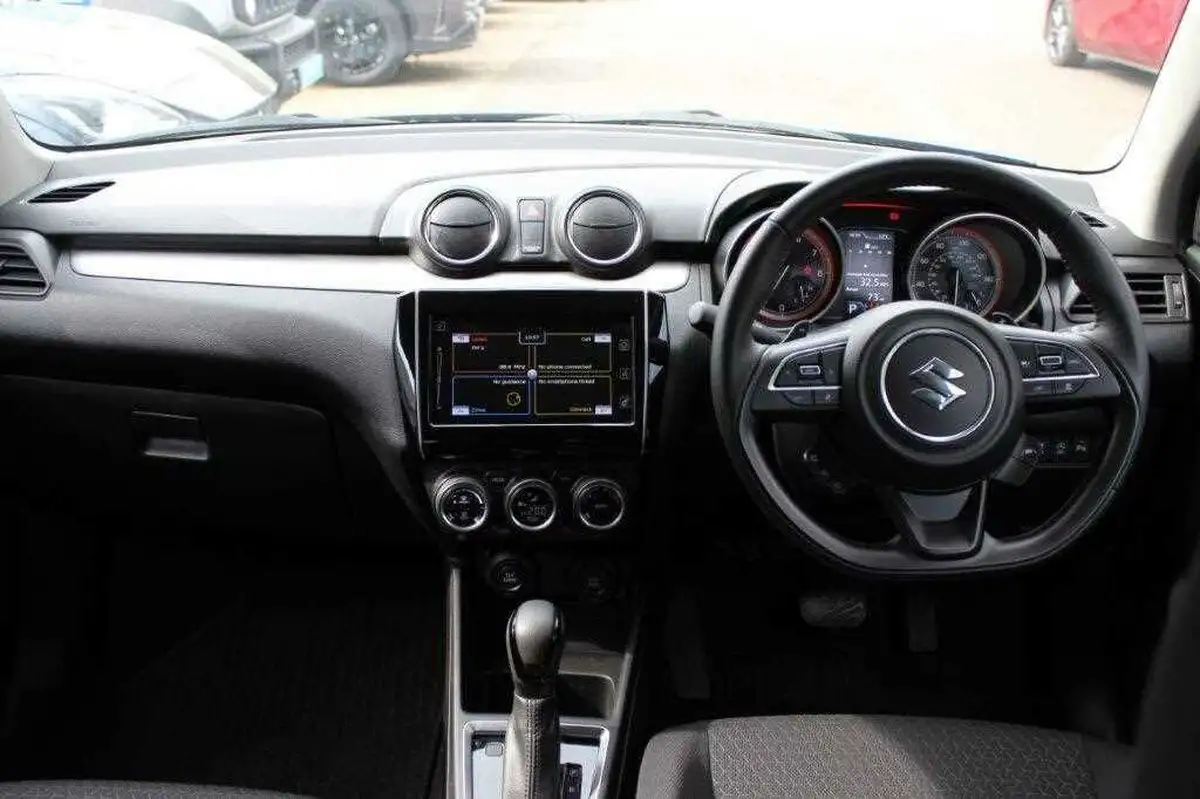 2023-suzuki-swift-12-dualjet-sz5-cvt-big-17