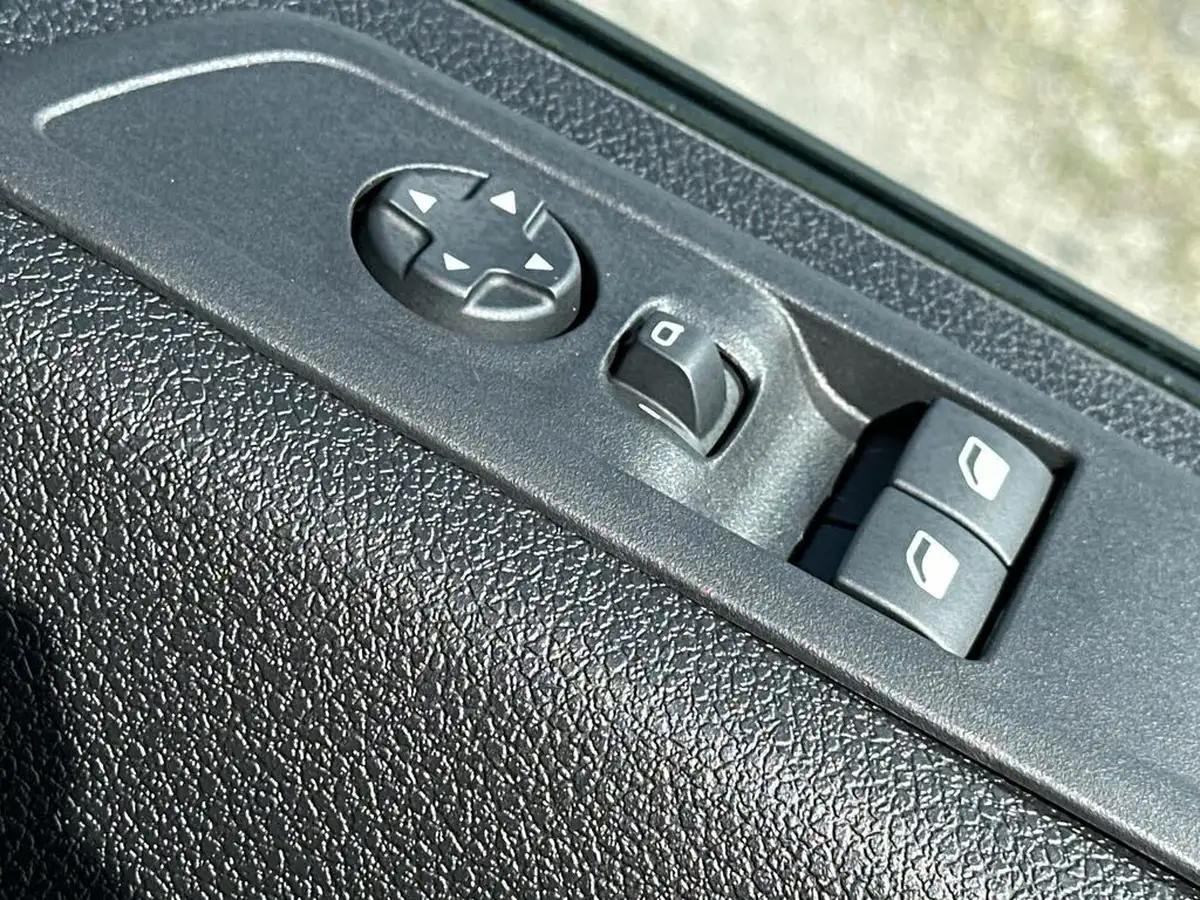 2024-vauxhall-vivaro-20td-xl-prime-double-cab-big-21