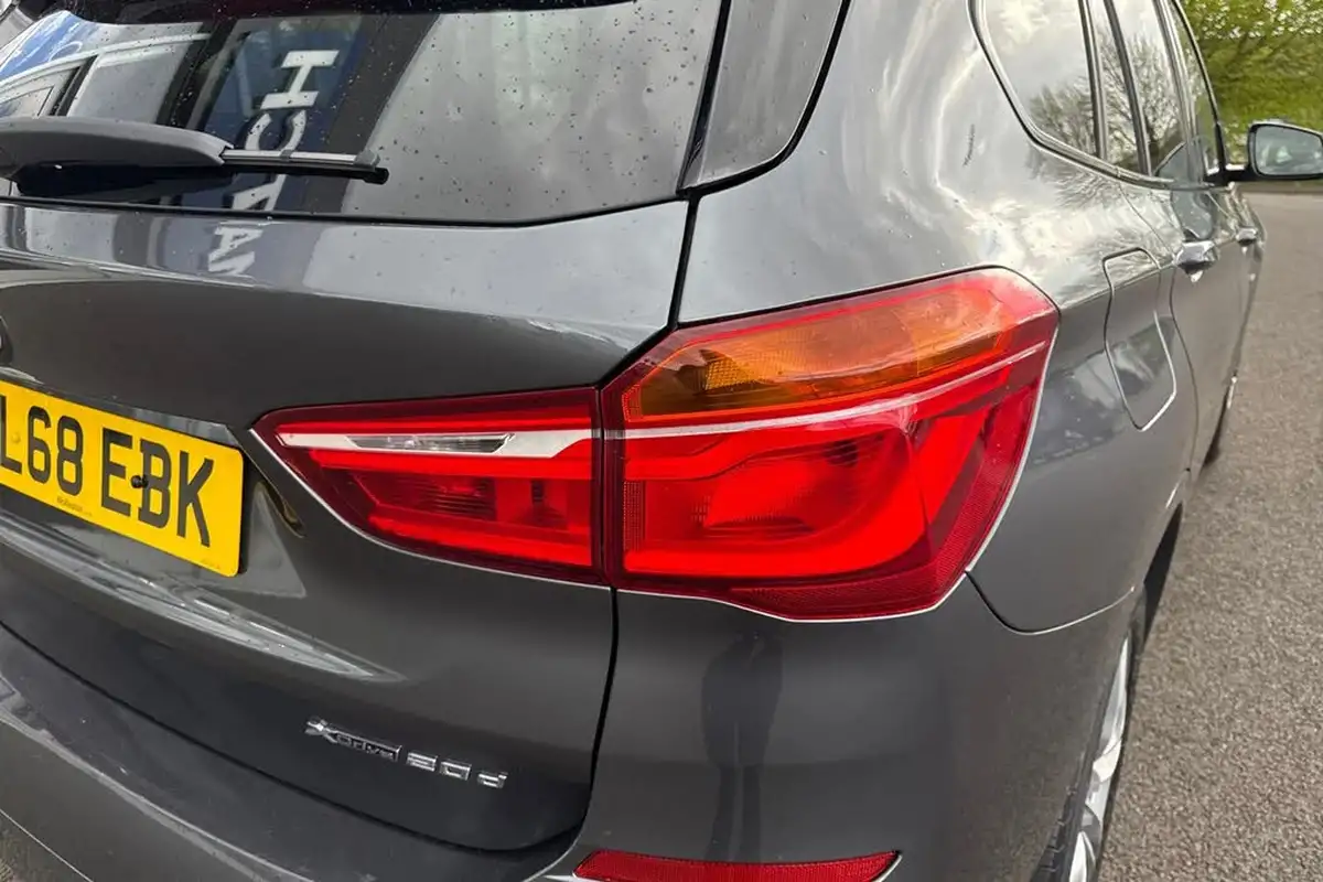 2019-bmw-x1-20td-xdrive20d-m-sport-big-6