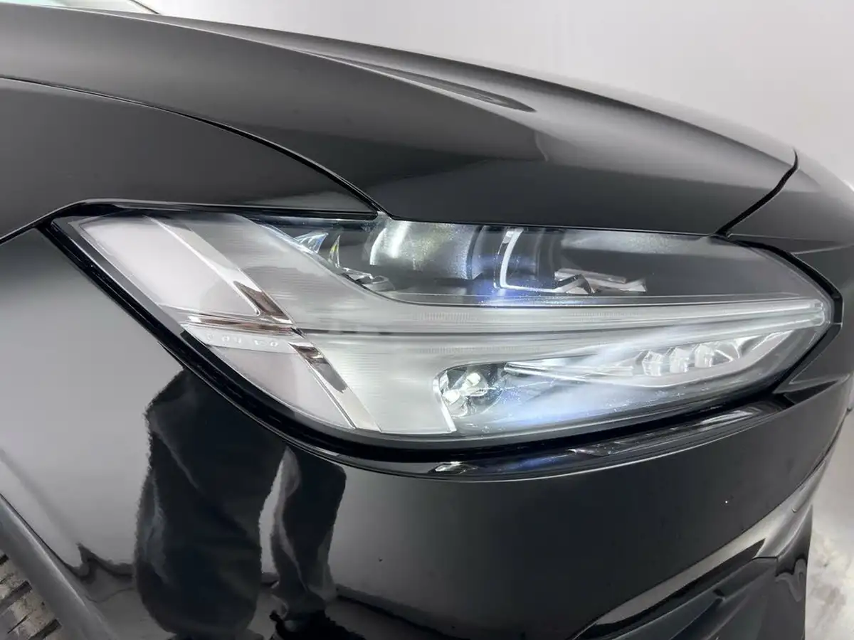 2018-volvo-v90-20td-d4-momentum-big-5