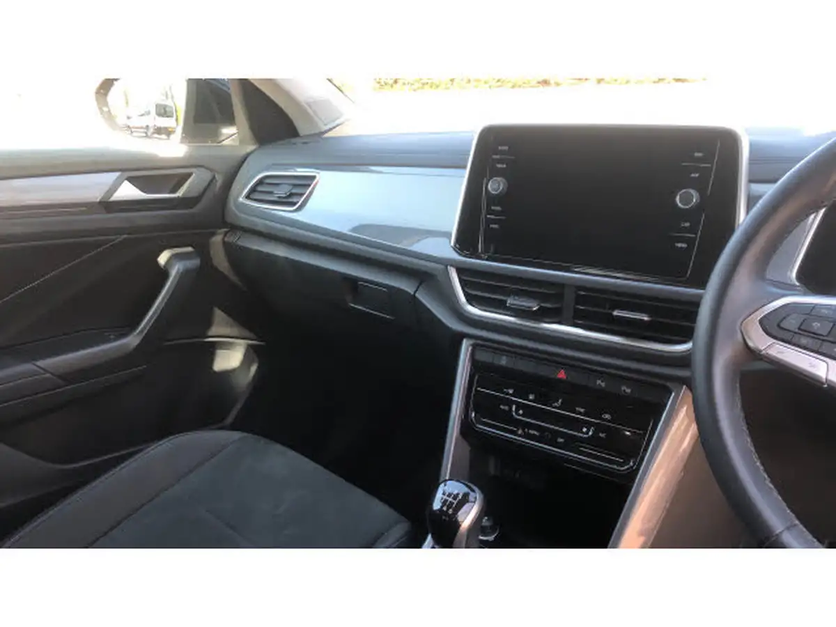 2022-volkswagen-t-roc-10-tsi-style-hatchback-5d-big-13