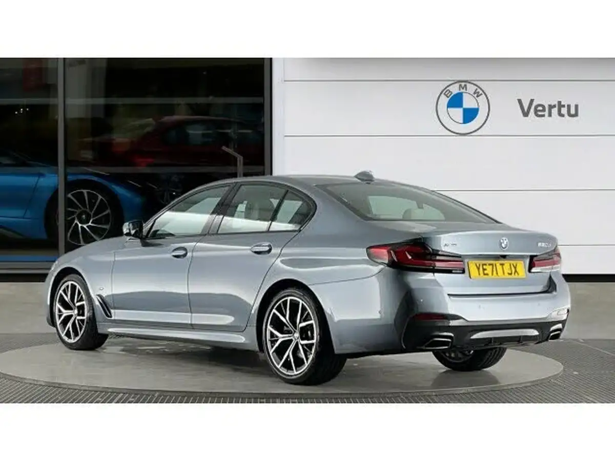 2021-bmw-5-series-20td-520d-xdrive-m-sport-mht-saloon-4d-big-1