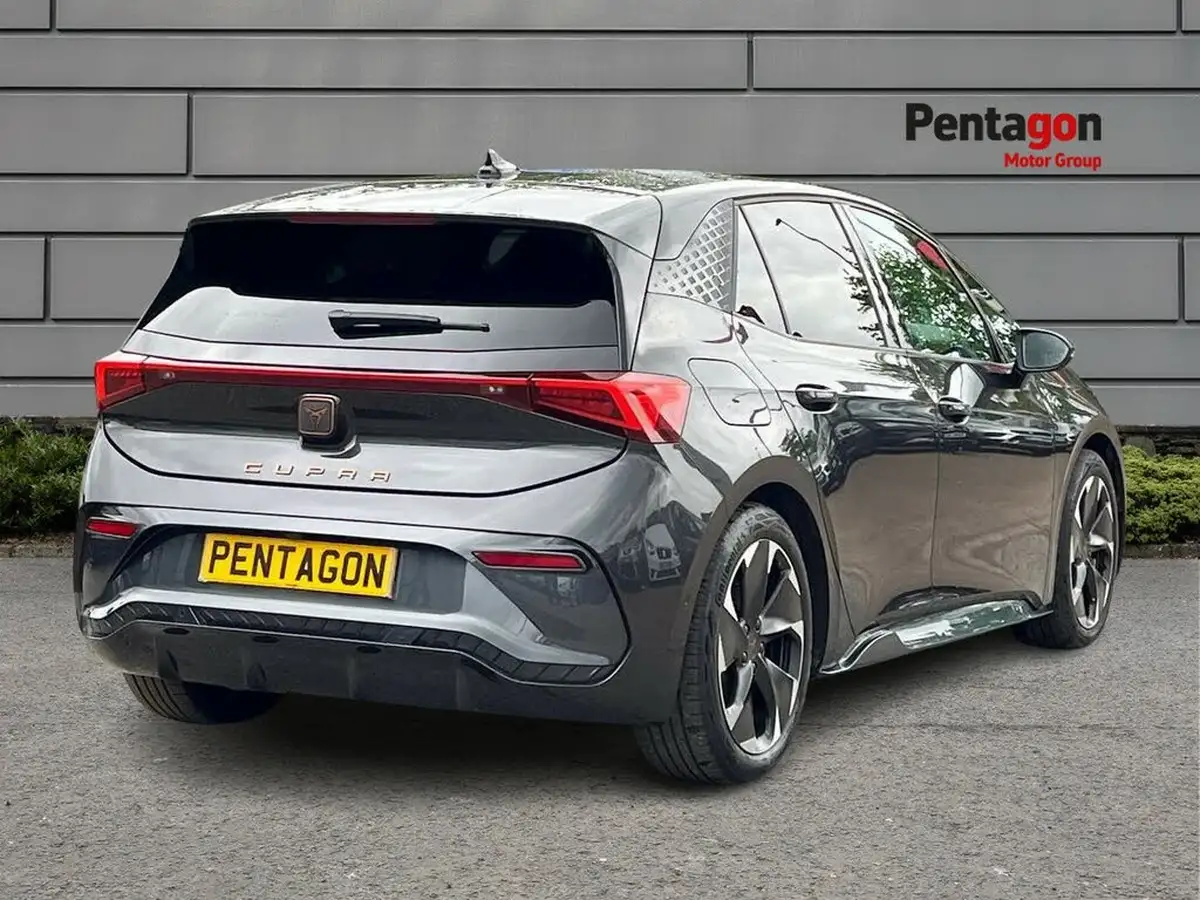 2023-cupra-born-e-v2-204ps-58kwh-big-3
