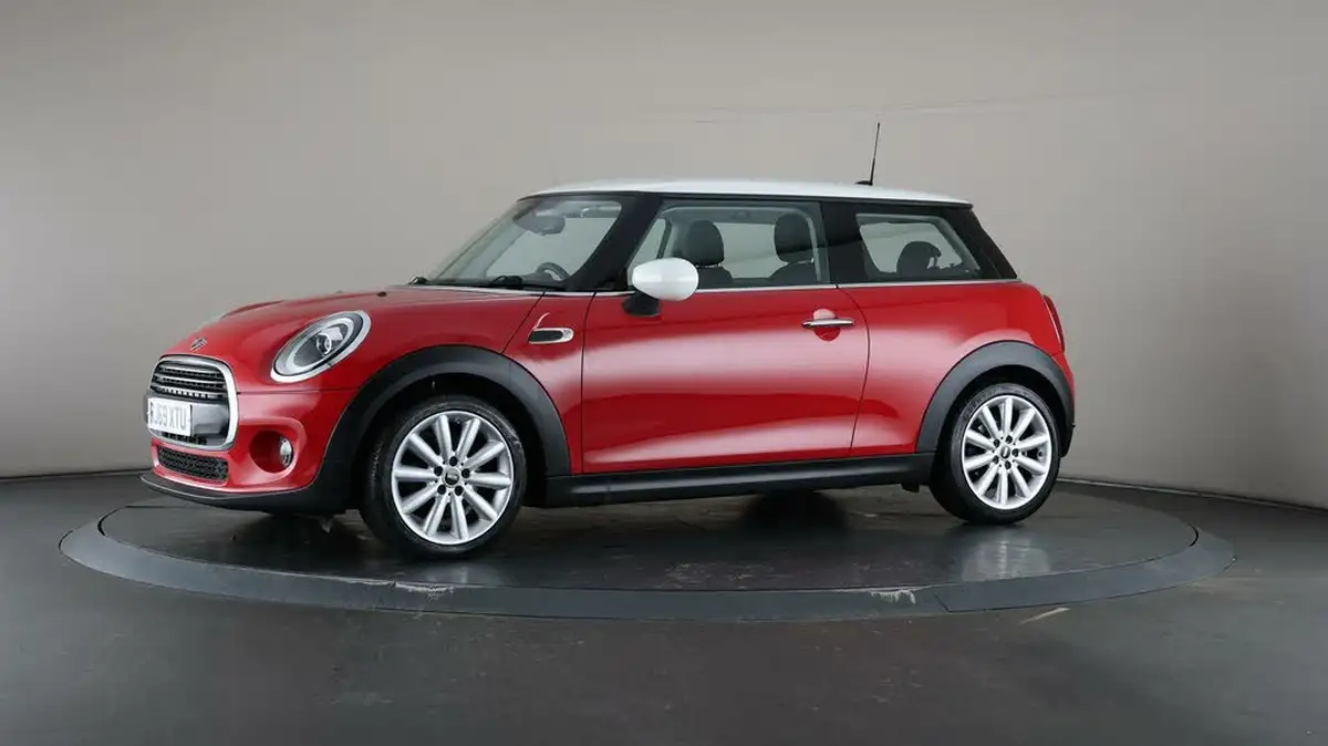 2020-mini-cooper-15-cooper-classic-hatchback-3d-big-32