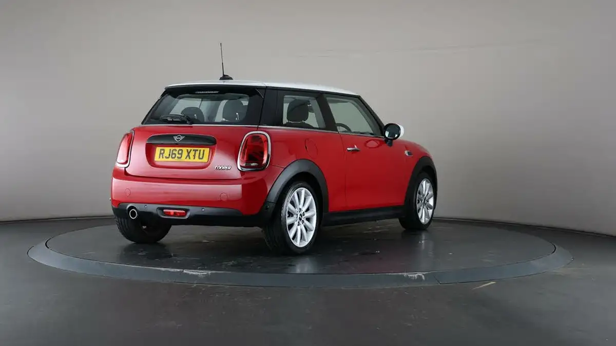 2020-mini-cooper-15-cooper-classic-hatchback-3d-big-60