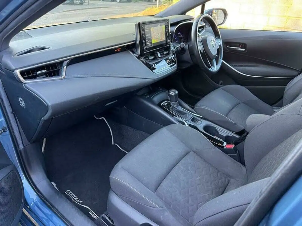 2020-toyota-corolla-18-vvt-i-icon-tech-trk-touring-sports-5d-big-70