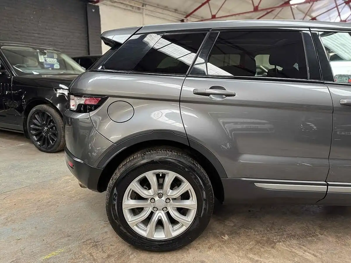2015-land-rover-range-rover-evoque-22sd4-pure-tech-hatchback-5d-auto-big-20