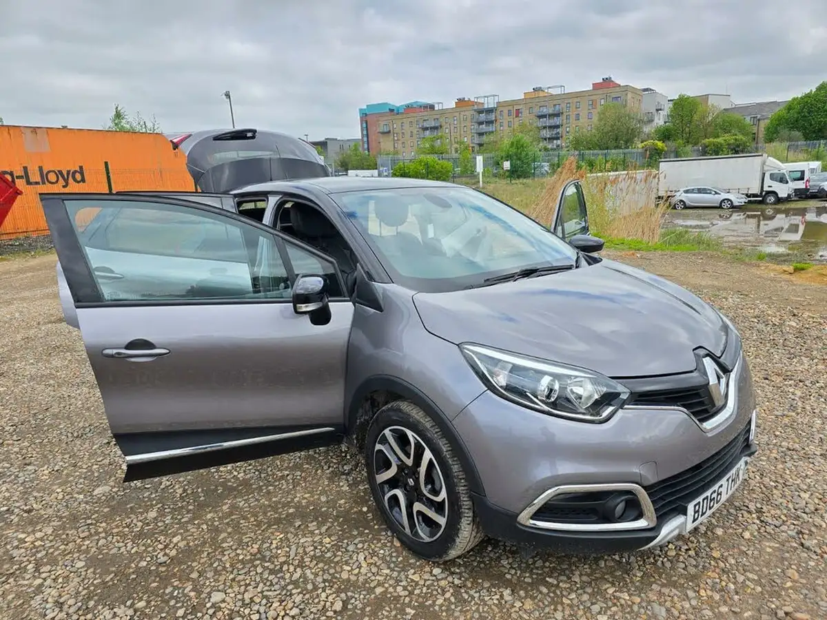 2016-renault-captur-15dci-signature-nav-90bhp-edc-auto-big-4