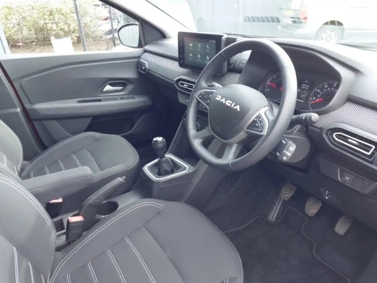 2023-dacia-sandero-10-tce-expression-90bhp-big-11