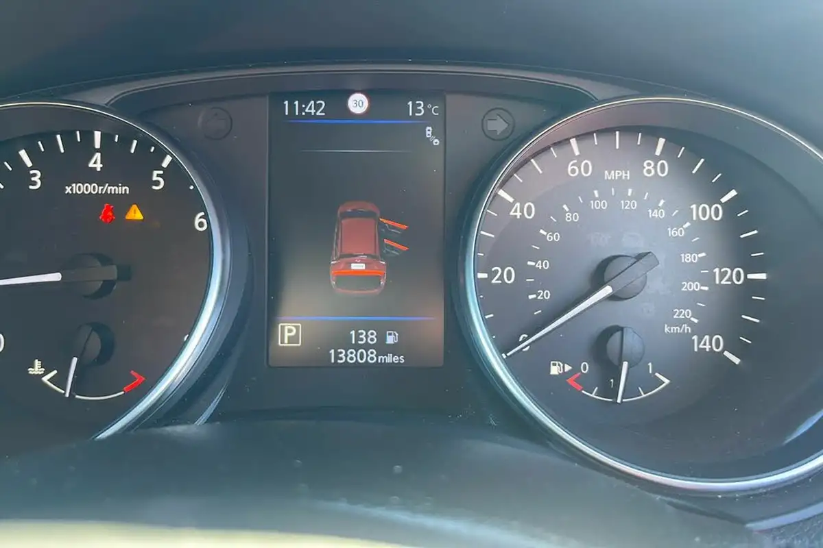 2019-nissan-qashqai-13-dig-t-tekna-160ps-19in-alloys-dct-big-23