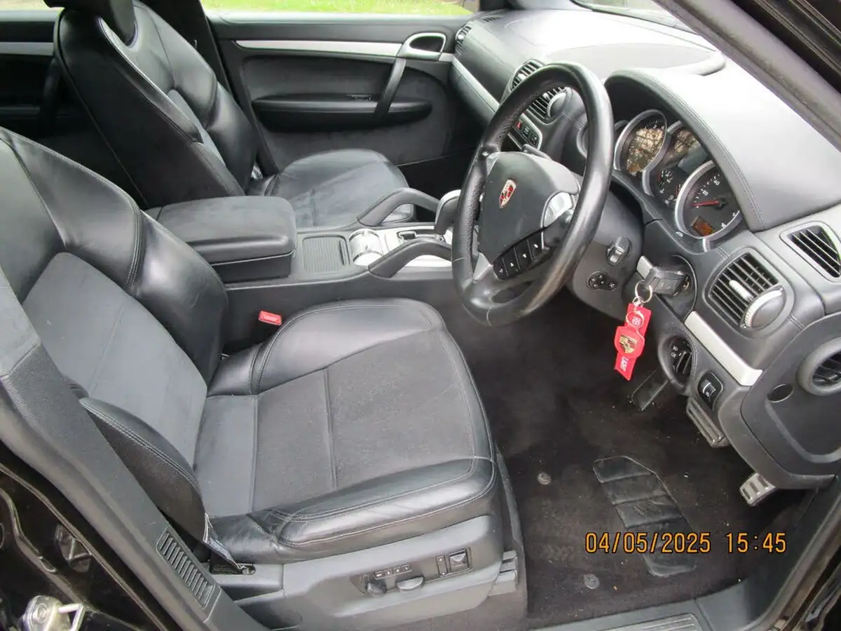 2009-porsche-cayenne-48-gts-tiptronic-s-big-7