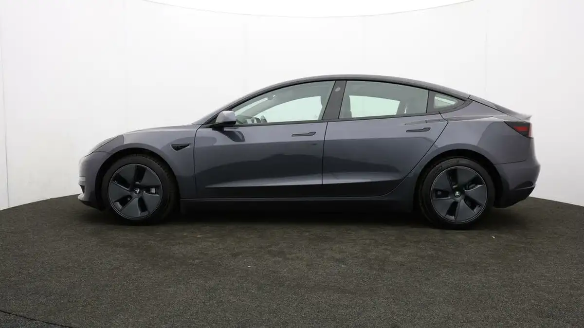 2021-tesla-model-3-e-long-range-awd-big-62