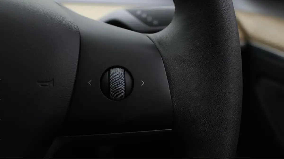 2021-tesla-model-3-e-long-range-awd-big-21