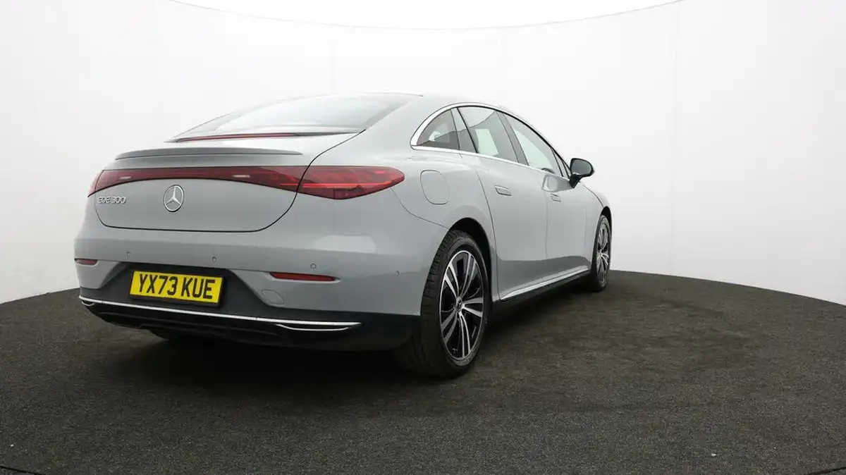 2023-mercedes-benz-eqe-e-eqe-300-sport-edition-big-75