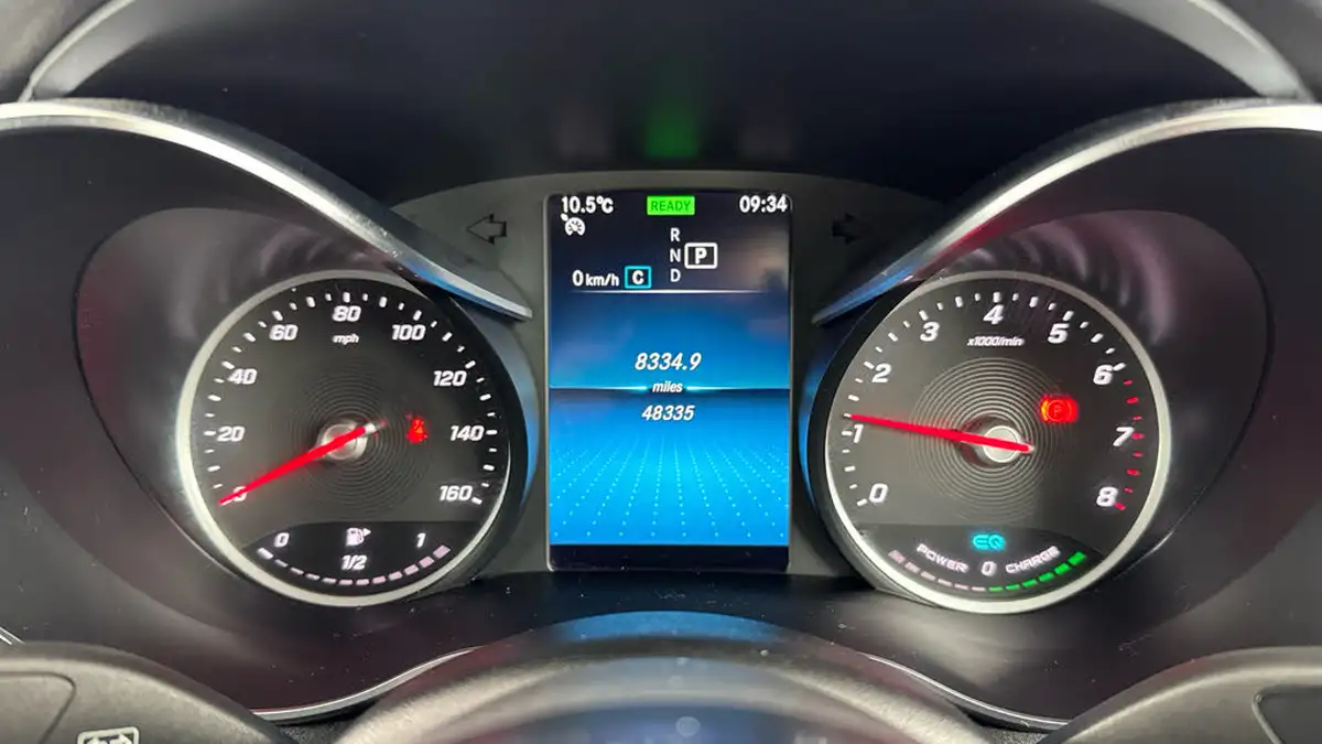 2022-mercedes-benz-c-class-15-c200-amg-line-edition-coupe-2d-big-12