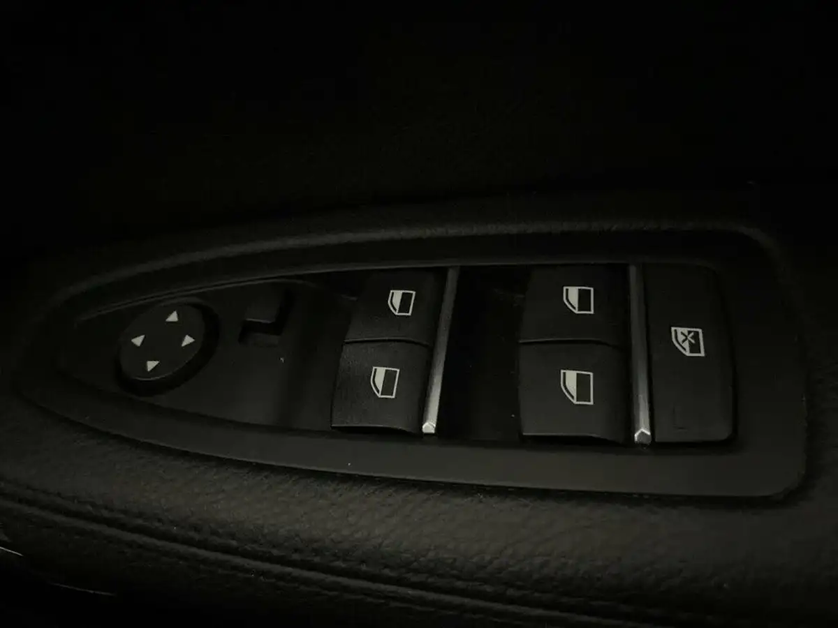 2019-bmw-1-series-15-118i-m-sport-shadow-edition-5d-big-28
