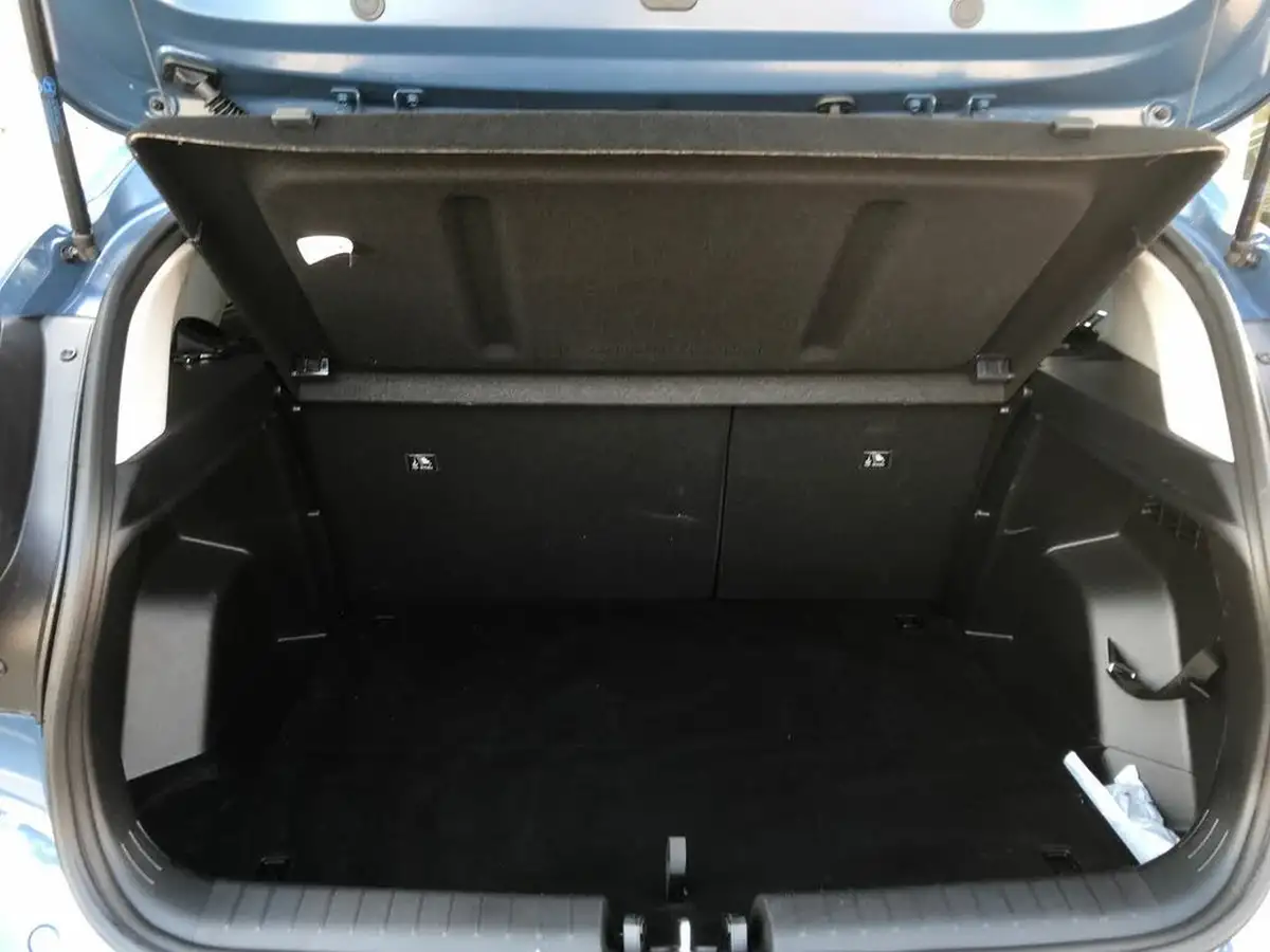 2025-hyundai-bayon-10-t-gdi-premium-100ps-7dct-big-11