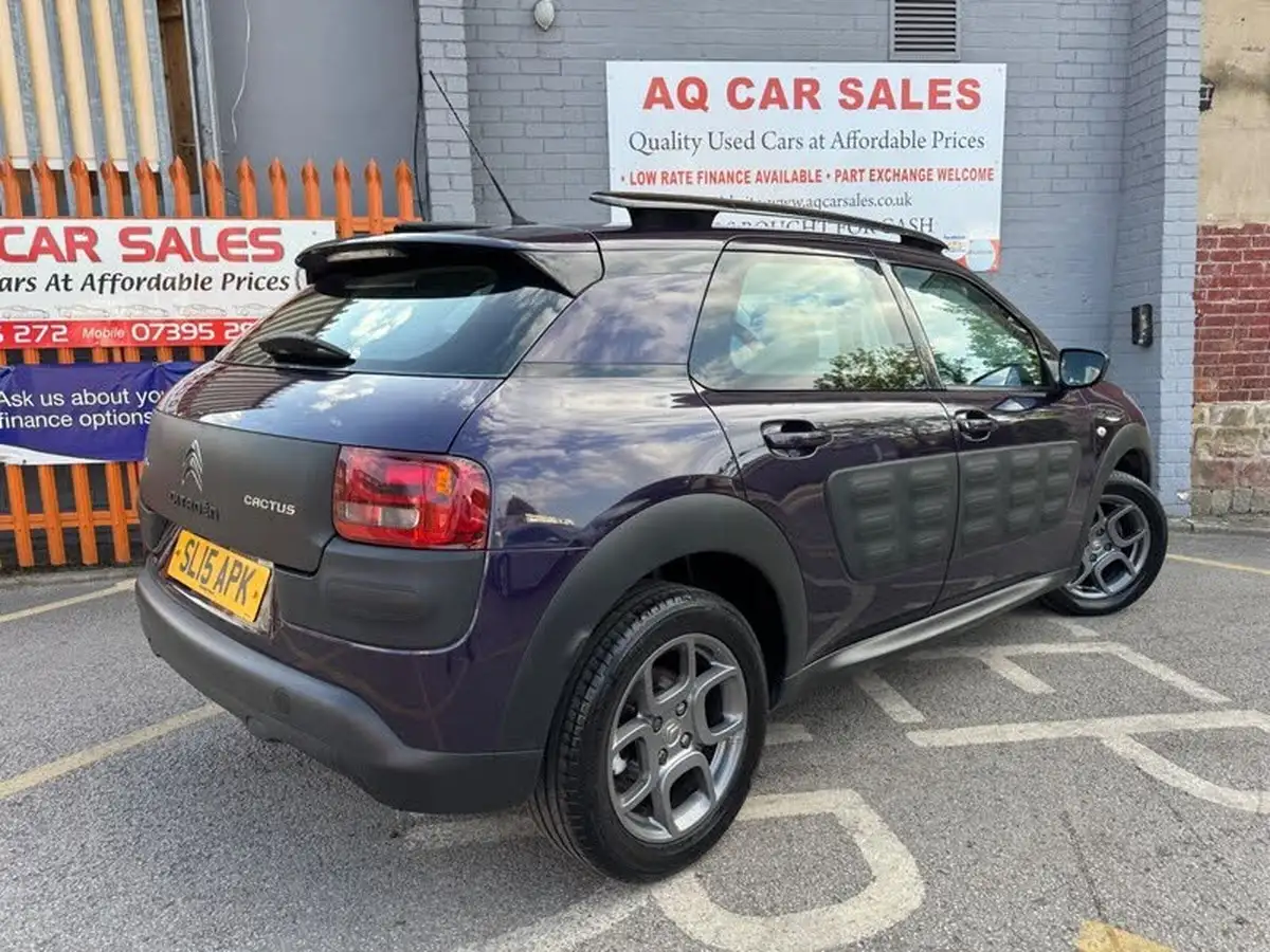 2015-citroen-c4-cactus-16bluehdi-feel-big-6
