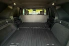 2025-land-rover-discovery-30-d350-commercial-se-small-35