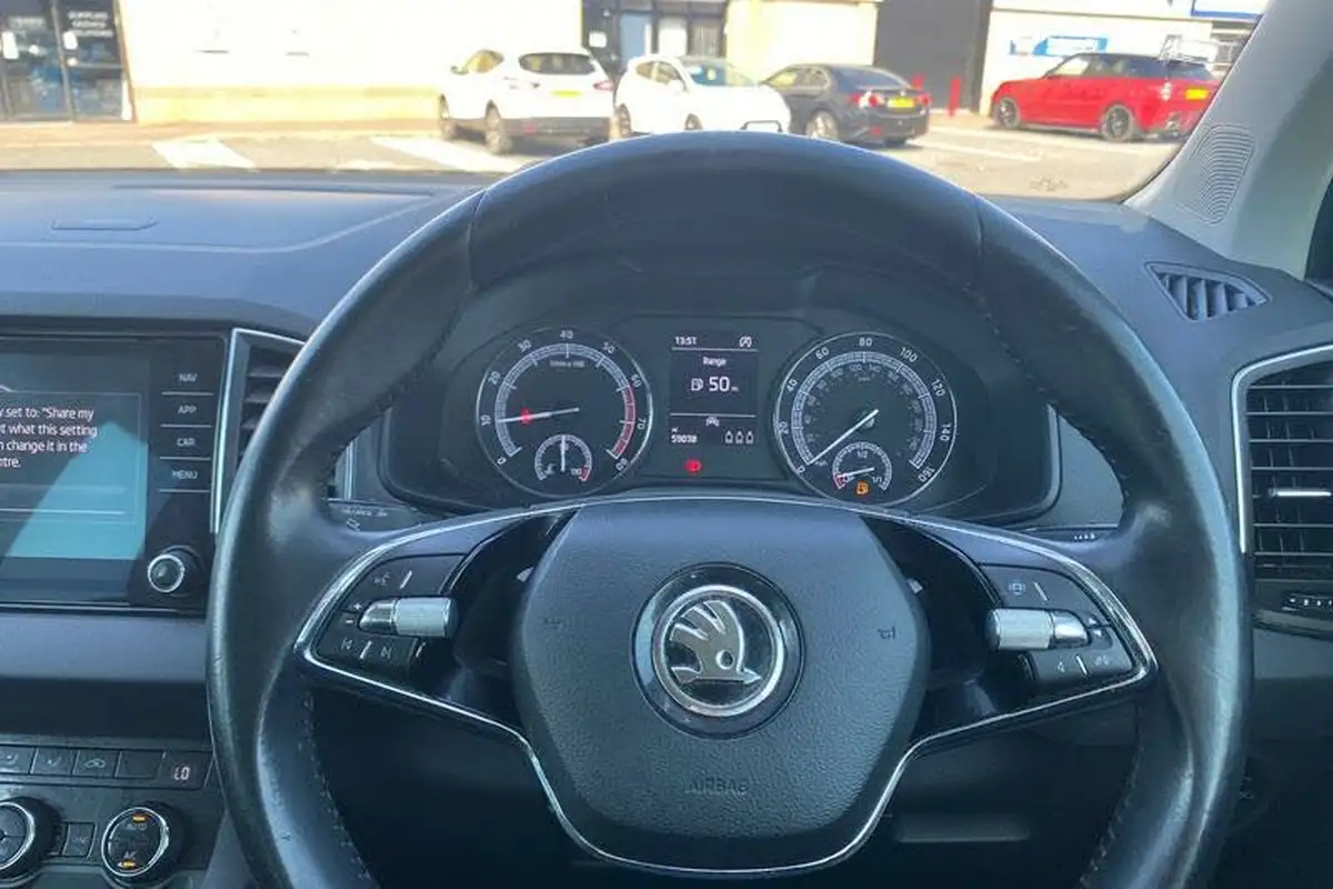 2022-skoda-karoq-10-tsi-se-big-11