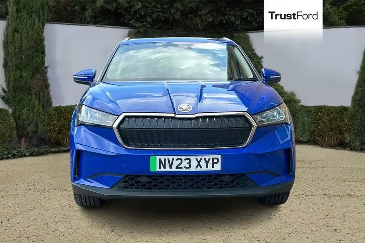 2023-skoda-enyaq-e-80-82-kwh-station-wagon-big-5