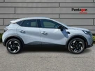2025-renault-captur-16-techno-145ps-full-small-10