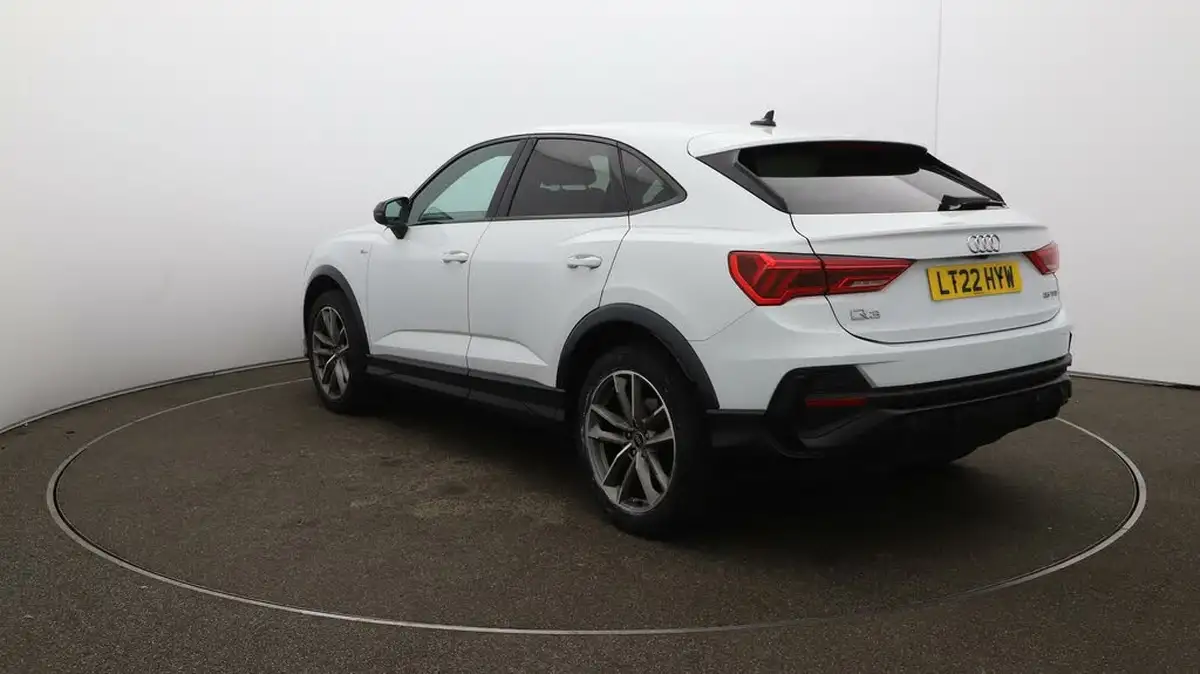 2022-audi-q3-15-35-tfsi-black-edition-cod-sportback-s-tronic-big-54