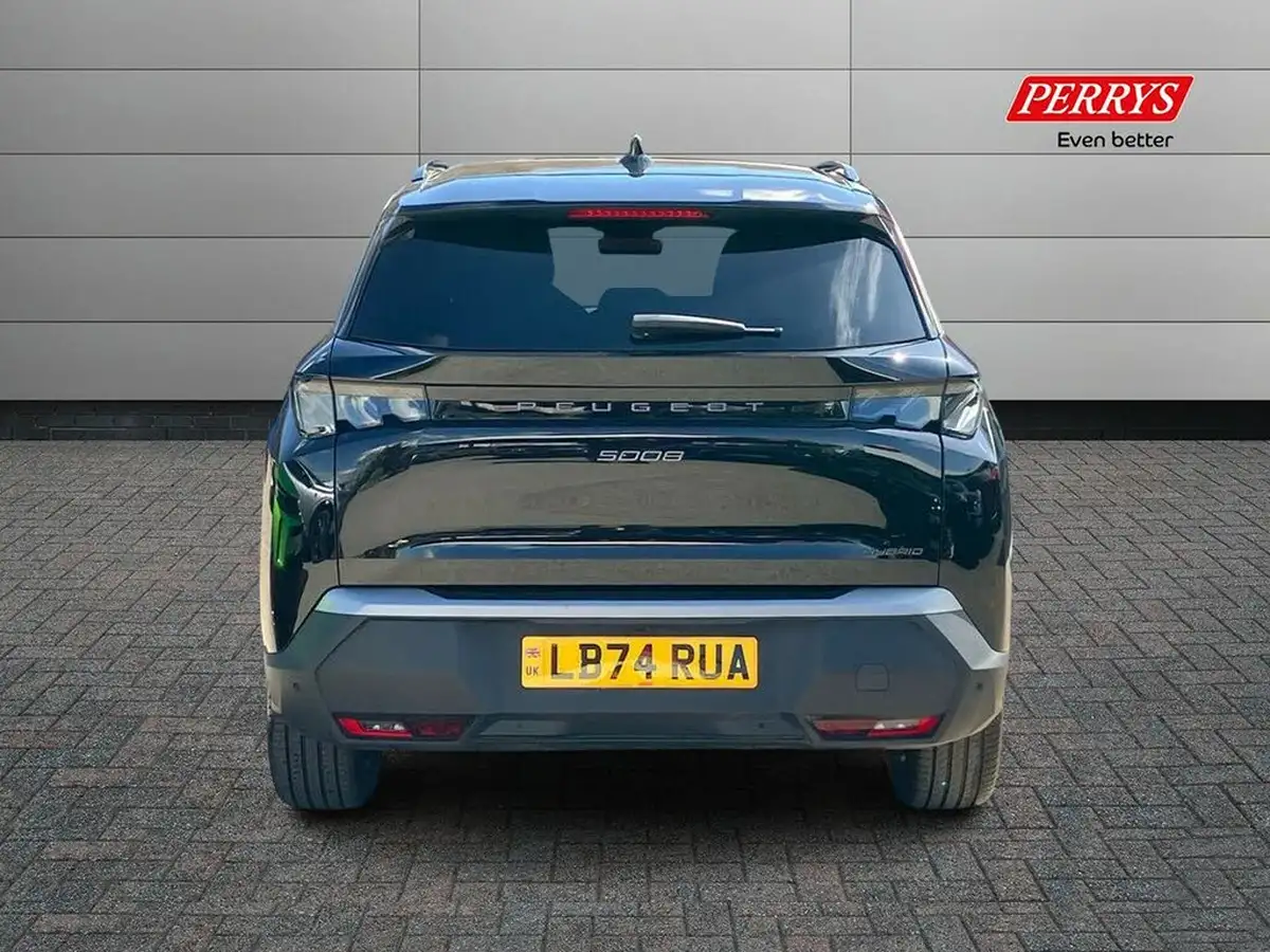 2024-peugeot-5008-suv-12-gt-136ps-big-4
