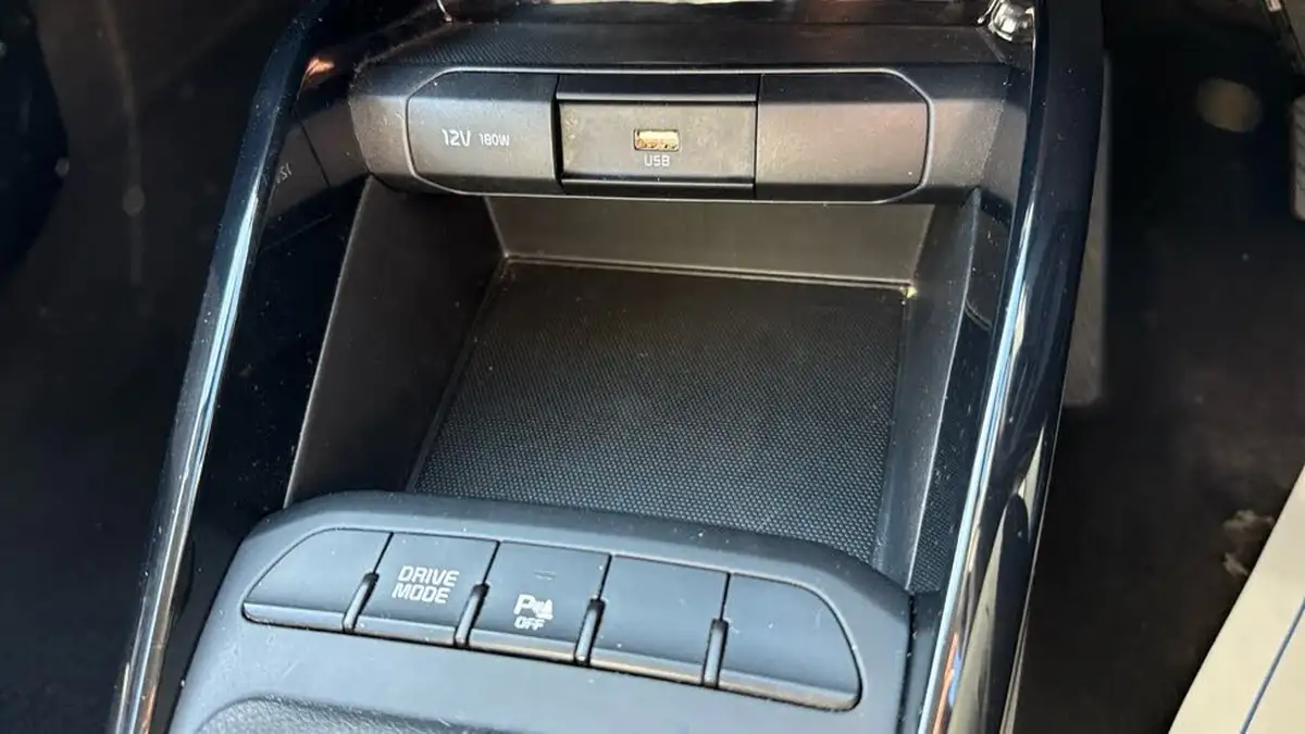 2022-kia-stonic-10-t-gdi-connect-big-40