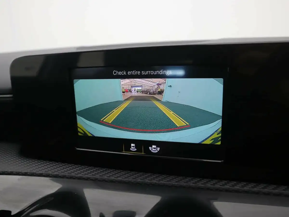 2021-mercedes-benz-a-class-20d-a180d-se-big-15