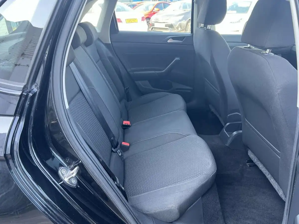 2018-volkswagen-polo-10-tsi-se-big-16