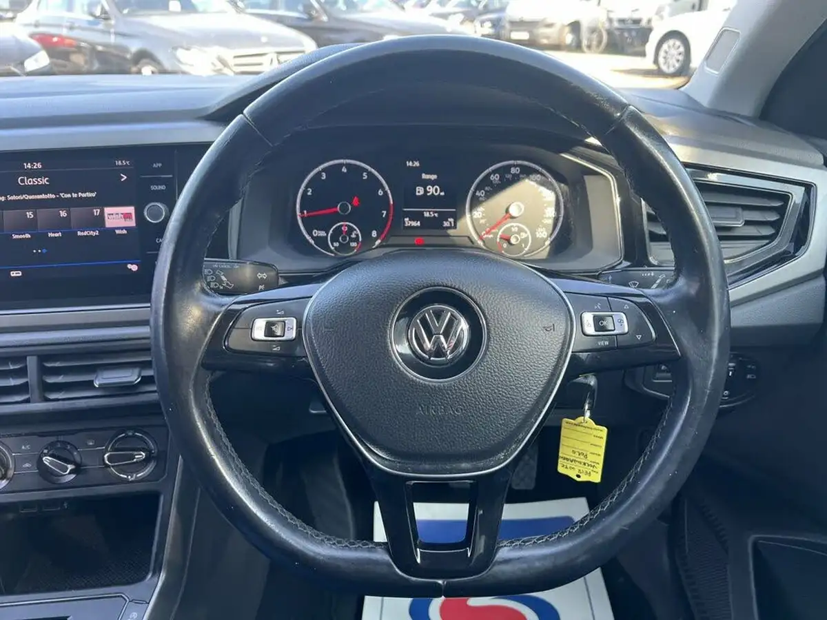 2018-volkswagen-polo-10-tsi-se-big-44
