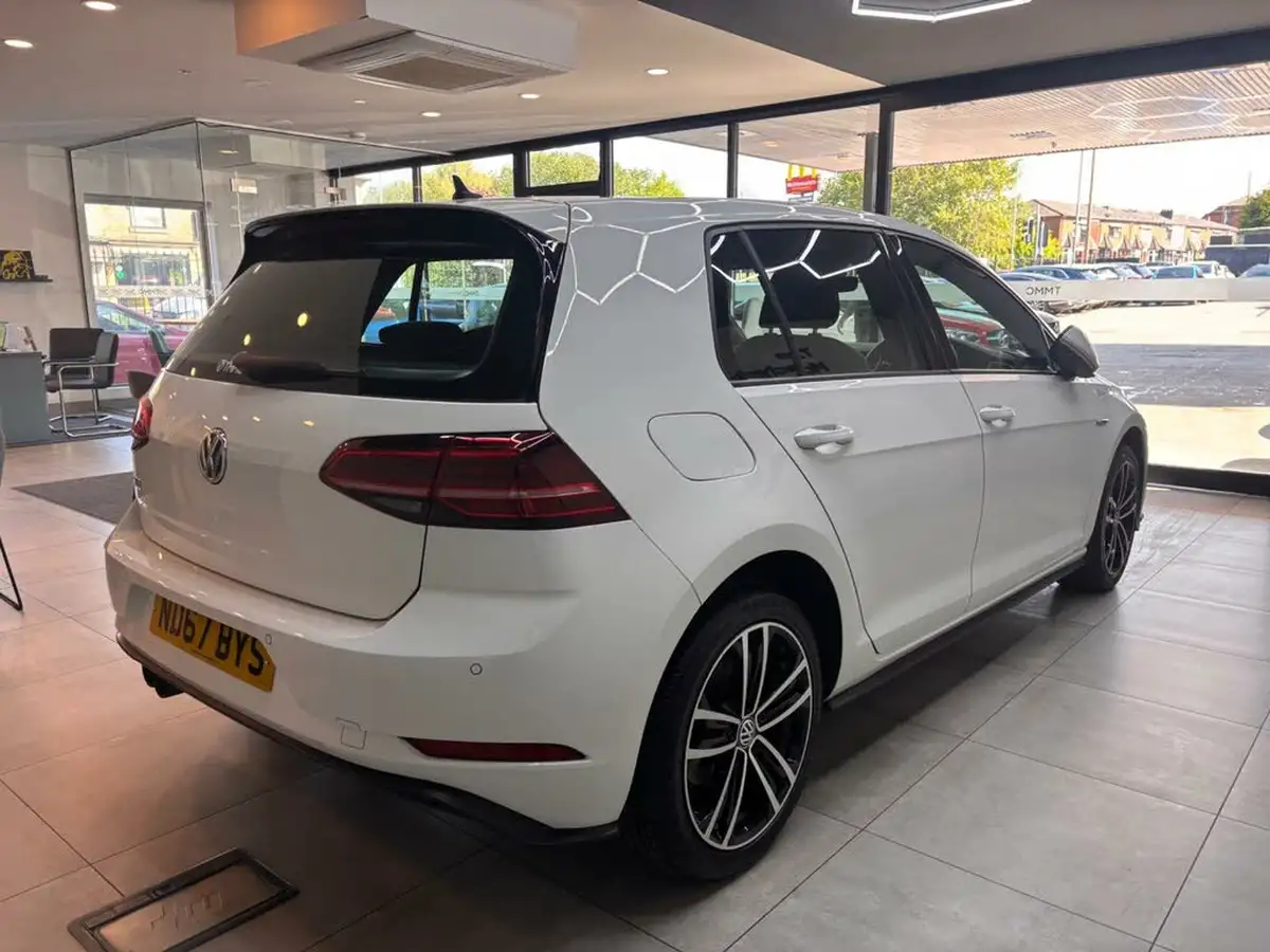 2017-volkswagen-golf-14-tsi-gte-ss-big-6