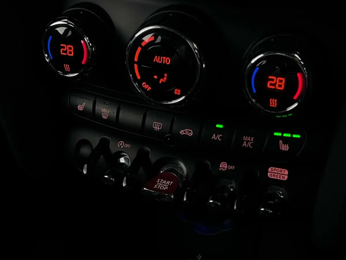 2021-mini-cooper-15-cooper-sport-hatchback-3d-big-29