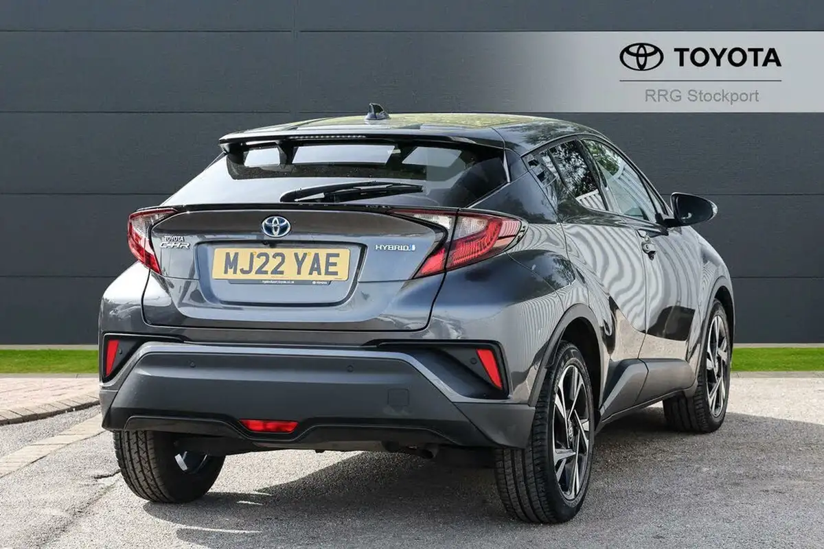 2022-toyota-c-hr-18-vvt-i-design-big-1