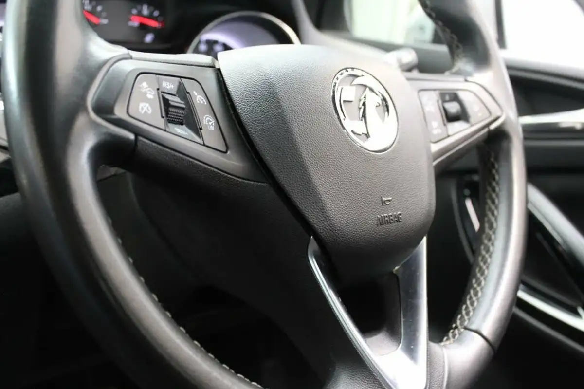 2019-vauxhall-astra-14i-16v-turbo-sri-vx-line-nav-ss-big-31