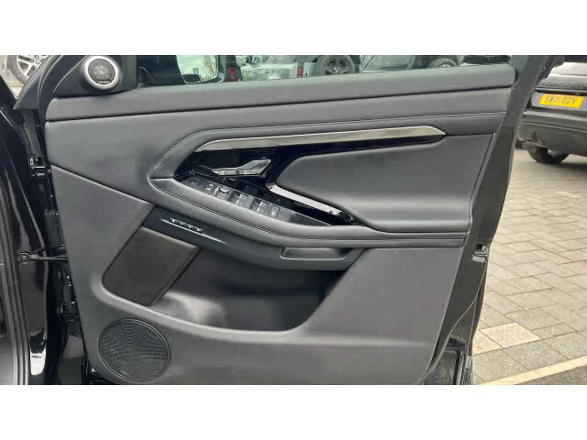 2021-land-rover-range-rover-evoque-20-d200-r-dynamic-hse-big-35