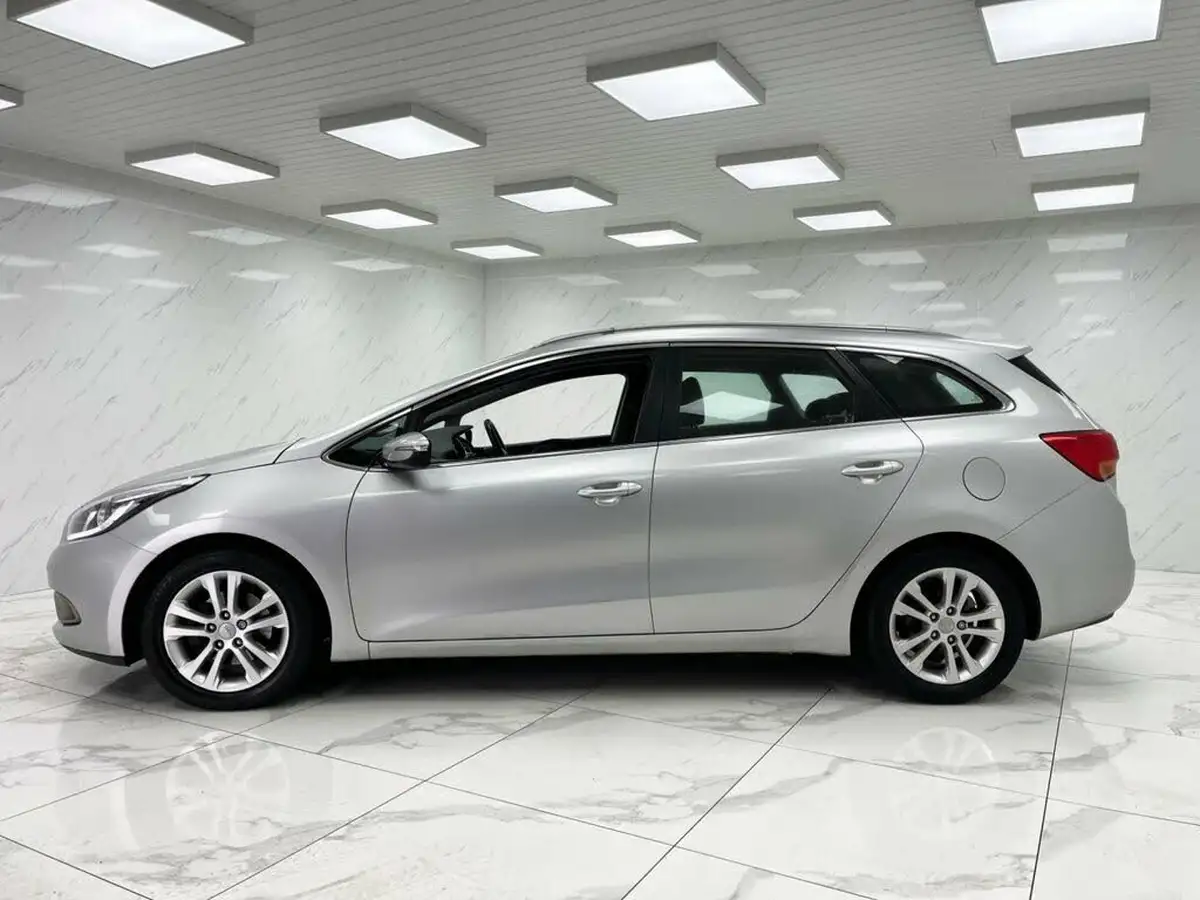 2013-kia-ceed-16crdi-2-sportswagon-auto-big-10