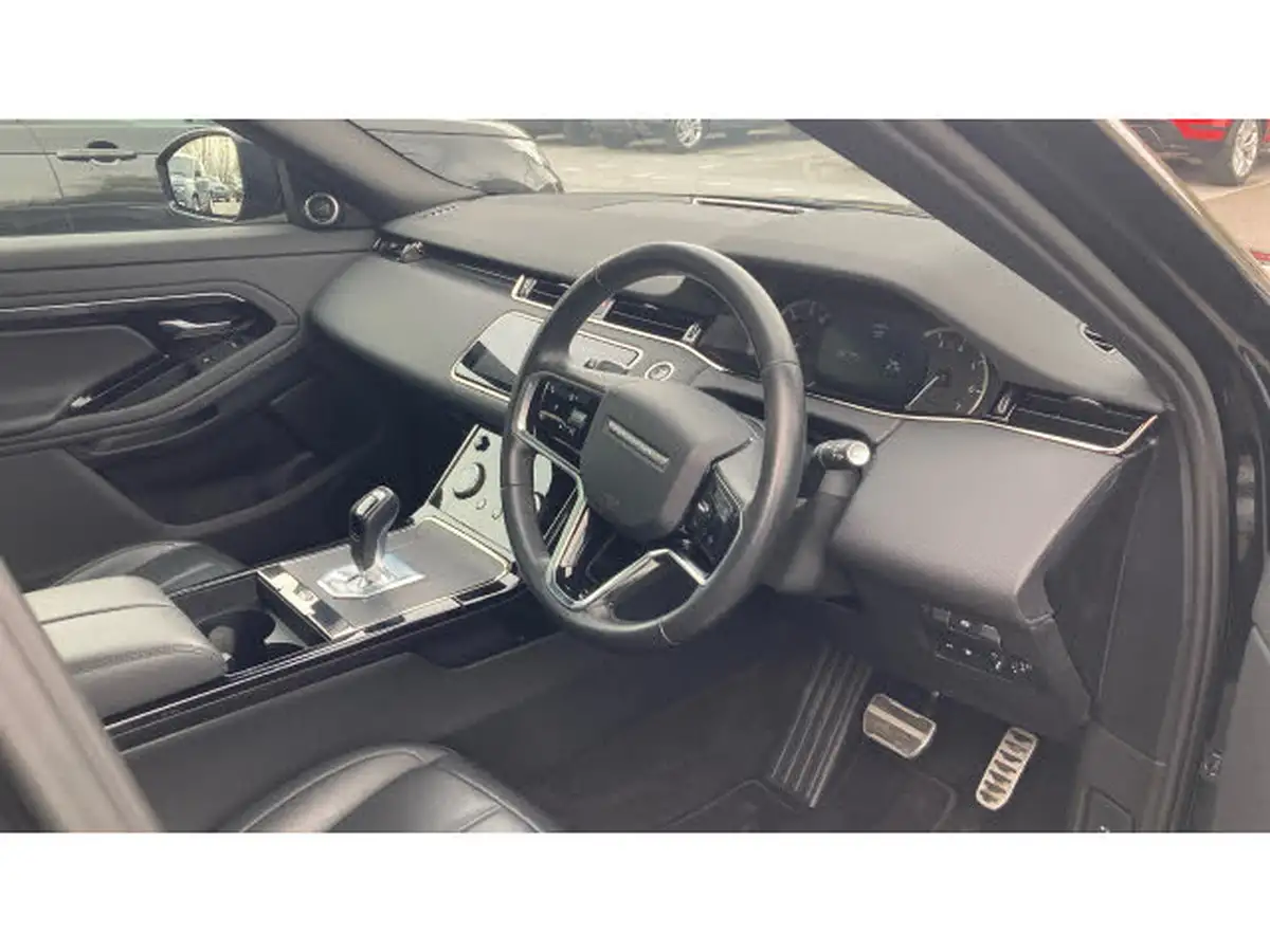2022-land-rover-range-rover-evoque-15-p300e-evoque-edition-big-10