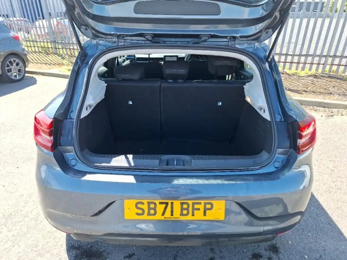 2021-renault-clio-10-tce-iconic-edition-big-7