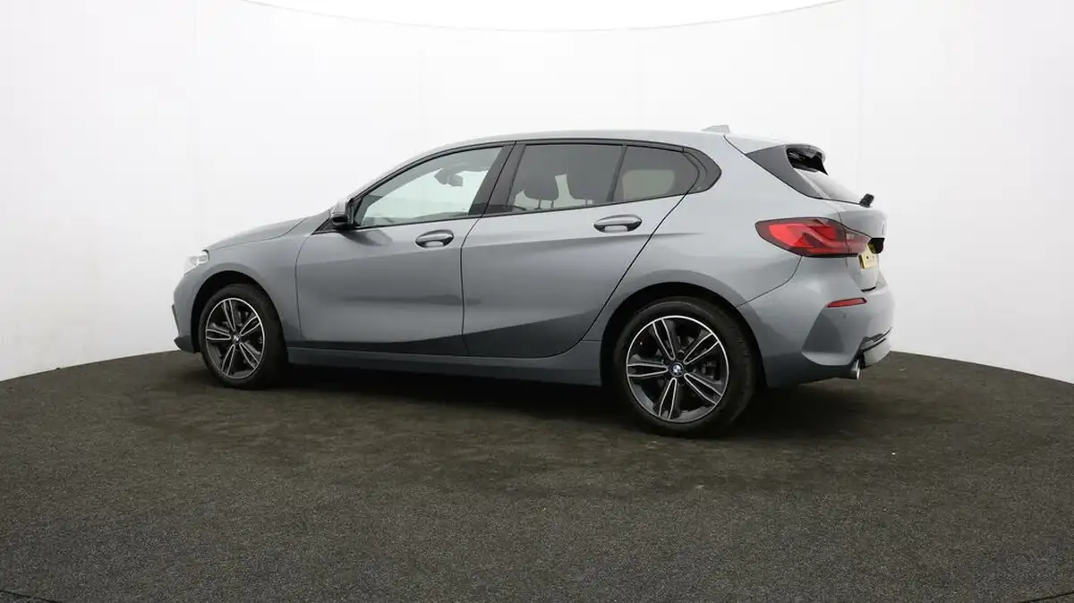 2024-bmw-1-series-15-118i-sport-dct-big-64