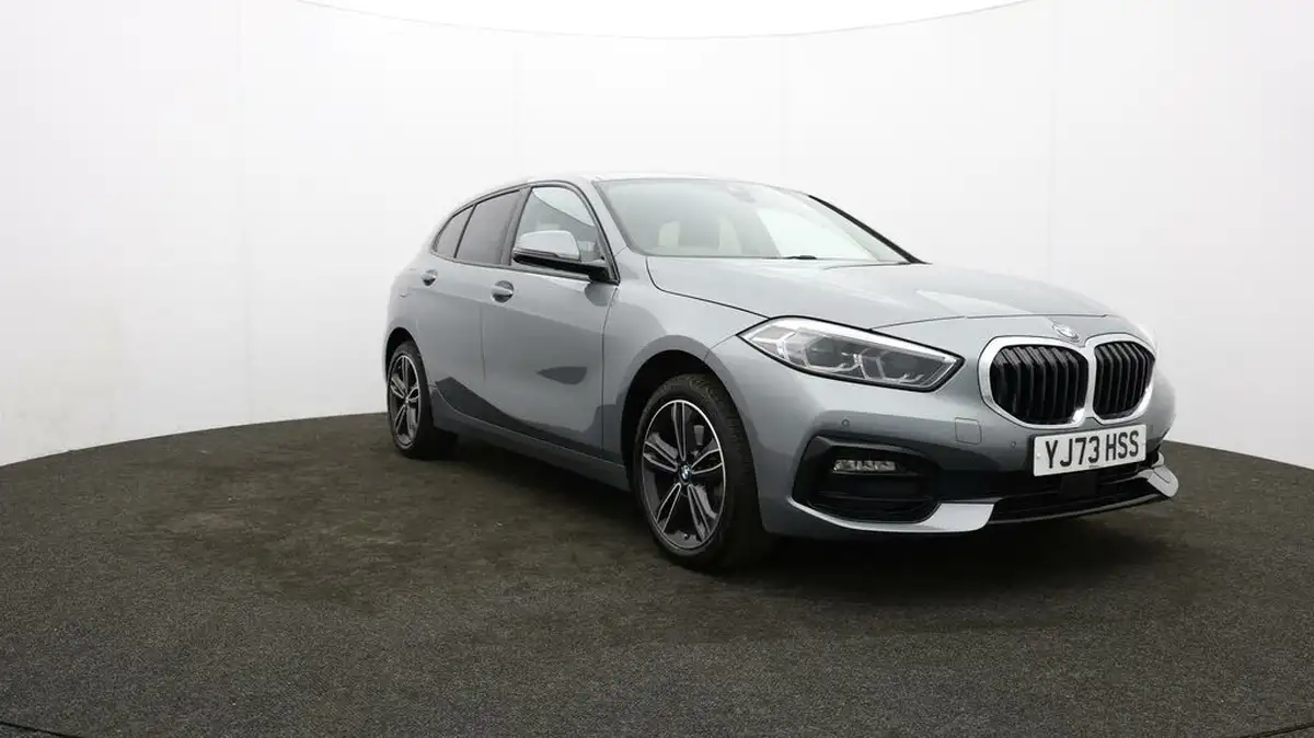 2024-bmw-1-series-15-118i-sport-dct-big-40