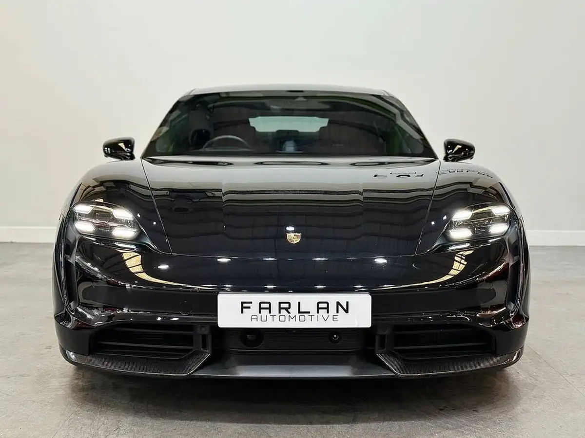 2020-porsche-taycan-e-turbo-s-big-10