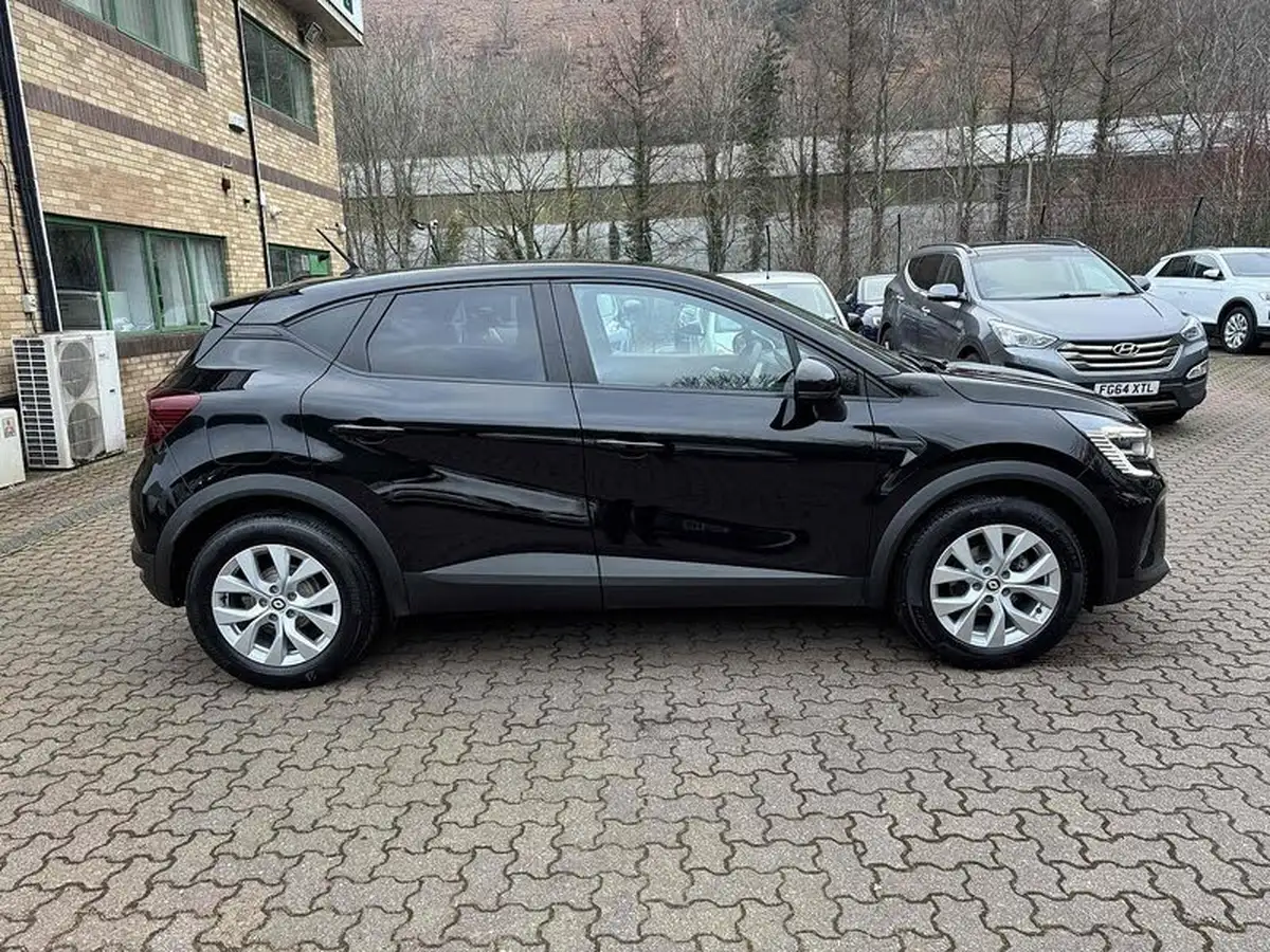 2021-renault-captur-13-tce-iconic-edition-big-3